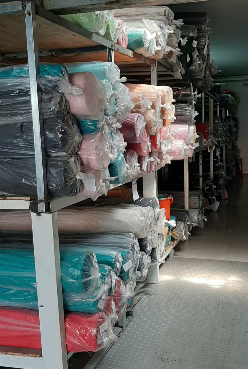 Hình ảnh kho và gia công cắt viền - Dệt Sài Gòn RITA - Công Ty TNHH Dệt Sài Gòn RITA